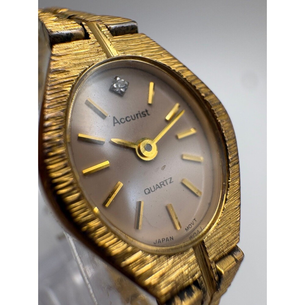 Vintage Accurist Gold Tone Diamond Accent Quartz Oval Ladies Watch LB 507G - Picture 4 of 8
